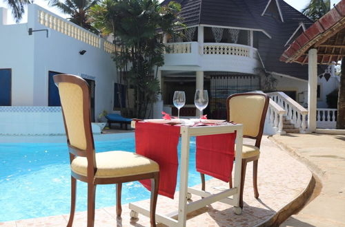 Photo 1 - Lovely 4-bed Villa Family Oriented or a Smallgroup