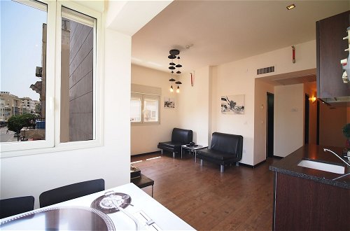 Photo 9 - Ben Yehuda Apartments