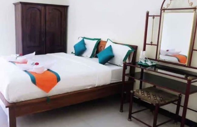 Homestay Tegal Kota by Simply Homy - Foto 5