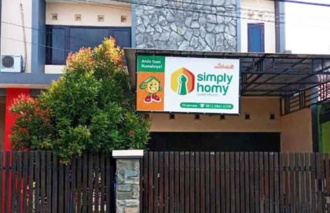Homestay Tegal Kota by Simply Homy - Foto 12