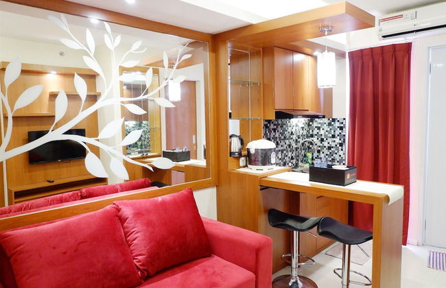 Cozy 2BR Bassura Apartment near Mall Bassura City - Photo 1