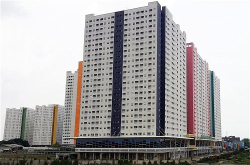 Foto 31 - Easy Access to Mall Green Pramuka Apartment
