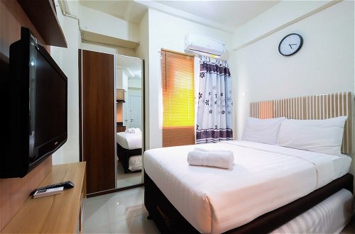 Foto 5 - Studio Room at Green Pramuka City Apartment with Mall Access By Travelio