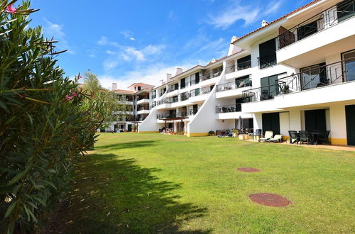 Photo 15 - Spacious Apartment in Quarteira With Swimming Pool