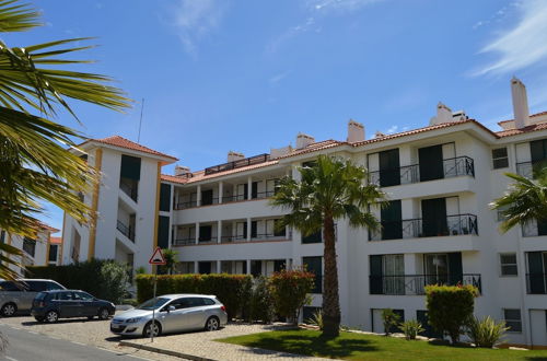 Photo 16 - Spacious Apartment in Quarteira With Swimming Pool