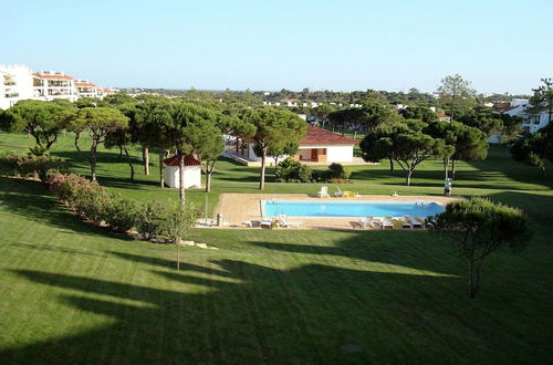 Foto 14 - Spacious Apartment in Quarteira With Swimming Pool