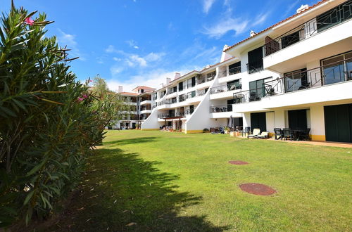 Photo 36 - Spacious Apartment in Quarteira With Swimming Pool