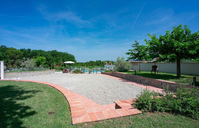 Plush Holiday Home in Cortona with Hot Tub - Foto 32