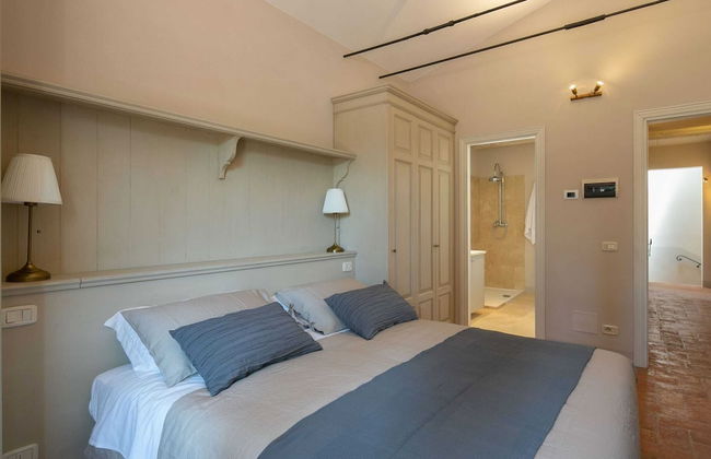 Plush Holiday Home in Cortona with Hot Tub - Foto 6