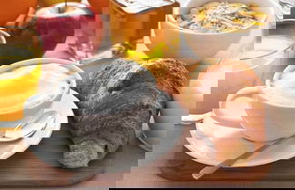 Photo 26 - Colonna Luxury Suites