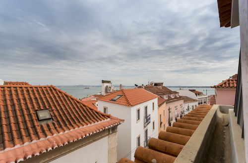 Photo 16 - Alfama Modern Two-Bedroom Apartment w/ River View and Parking - by LU Holidays