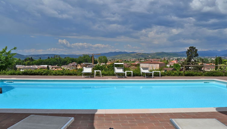 Photo 1 - Villa Faccioli Deodara With Shared Pool