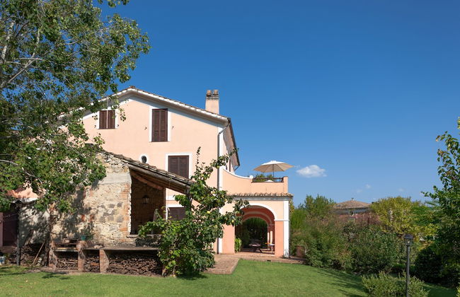 Agriturismo La Vecchia Quercia - Foto 1