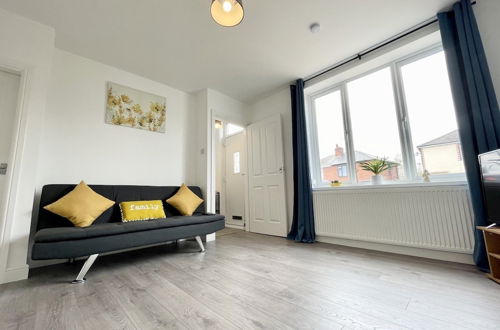 Photo 1 - Worksop Newly Refurbished 3-bedroom House