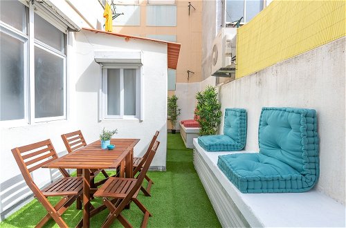 Foto 36 - Sunny Apartment with Patio, By TimeCooler