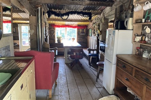Photo 4 - Outstandingly Situated Cosy Shepherds Hut