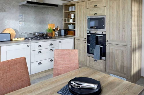 Photo 4 - Captivating Bluebell Lodge 2-bed Cotswolds Caravan