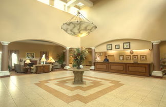 Photo 2 - Hawthorn Extended Stay by Wyndham Orlando