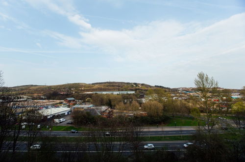 Photo 49 - 1 & 2 Bedroom Shield House Apartments Sheffield Centre