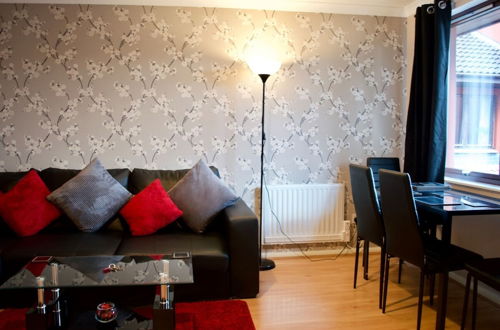 Photo 12 - Comfortable & Bright 2 Bed Near Leith Walk