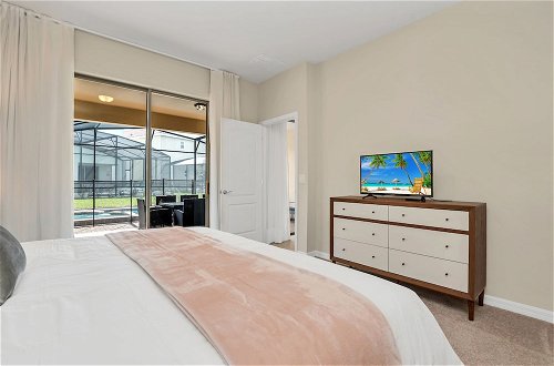 Photo 2 - 5 Bed 5 Ba Solterra Villa with Pool & Spa