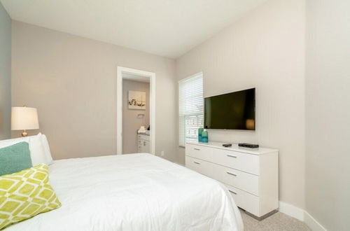 Photo 4 - Amazing Location Modern Townhome Close To Disney