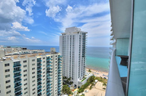 Photo 26 - Lyfe Residence Building - Private apts over the beach