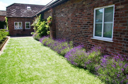 Photo 37 - Luxury Accom With Pool Henbury Macclesfield