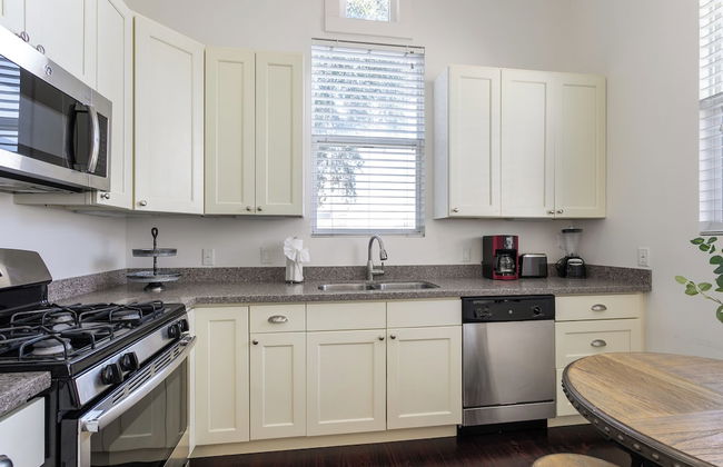 Terpsichore-Carondelet Residences - Photo 22
