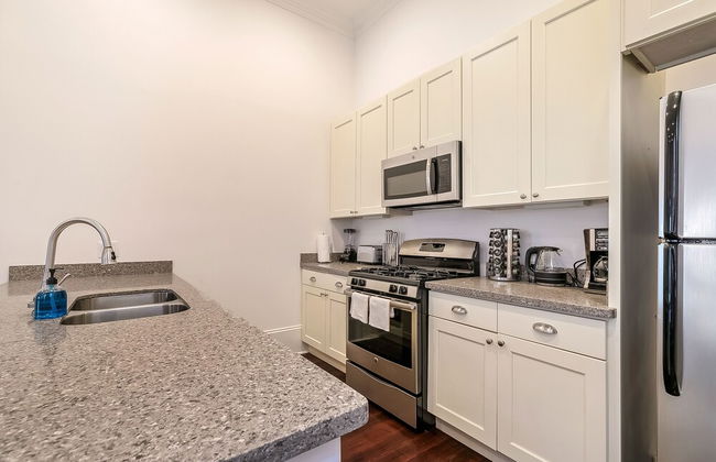 Terpsichore-Carondelet Residences - Photo 18