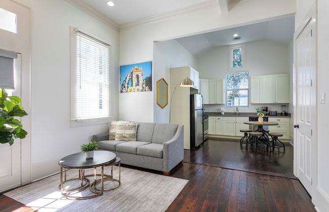 Terpsichore-Carondelet Residences - Photo 32