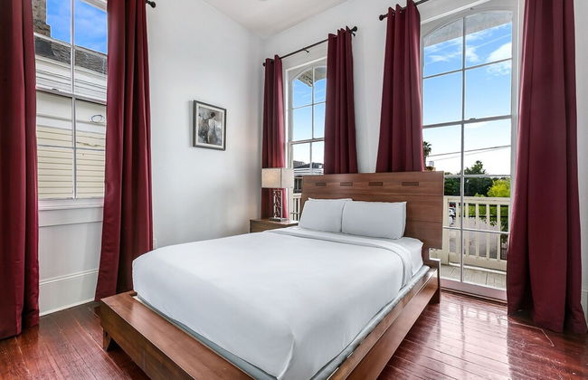 Terpsichore-Carondelet Residences - Photo 2