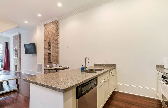 Terpsichore-Carondelet Residences - Photo 19