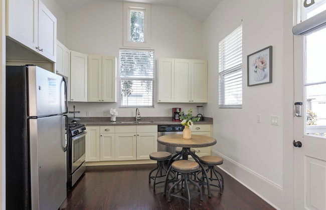 Terpsichore-Carondelet Residences - Photo 15