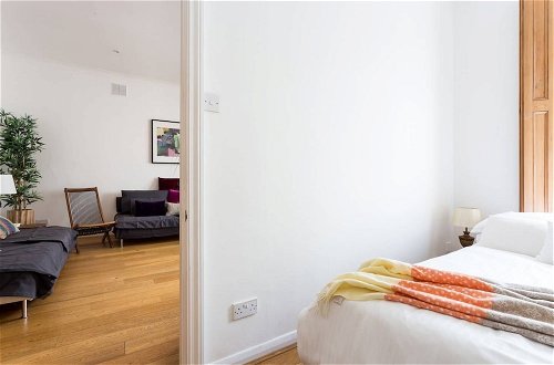 Photo 7 - Bright and Beautiful 2 Bed Flat Near Hyde Park