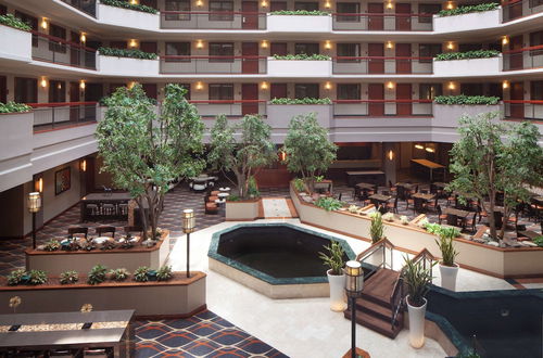 Foto 4 - Embassy Suites by Hilton Dallas Near the Galleria