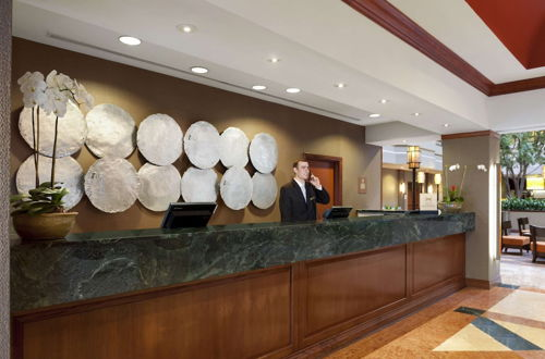 Photo 10 - Embassy Suites by Hilton Dallas Near the Galleria