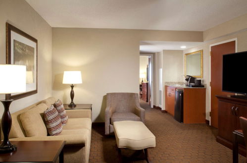 Photo 28 - Embassy Suites by Hilton Dallas Near the Galleria