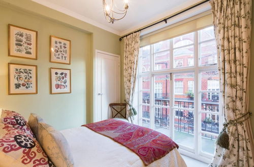 Photo 24 - Long Stay Discounts - Charming 1 bed Apt, Chelsea