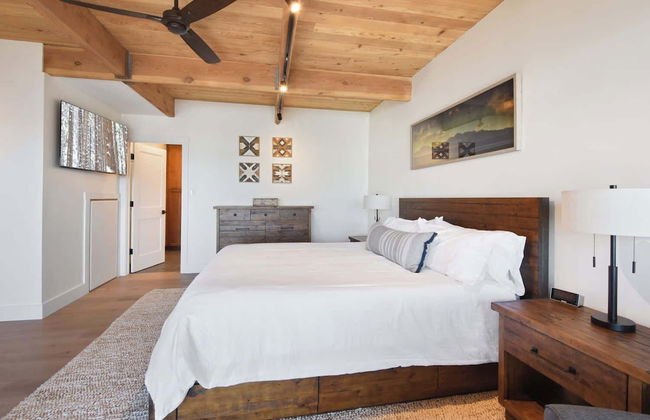 Soak in Luxury Lake Views of Tahoe From Deck - Foto 5