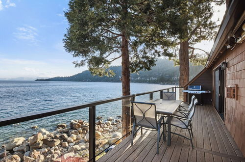 Foto 1 - Soak in Luxury Lake Views of Tahoe From Deck