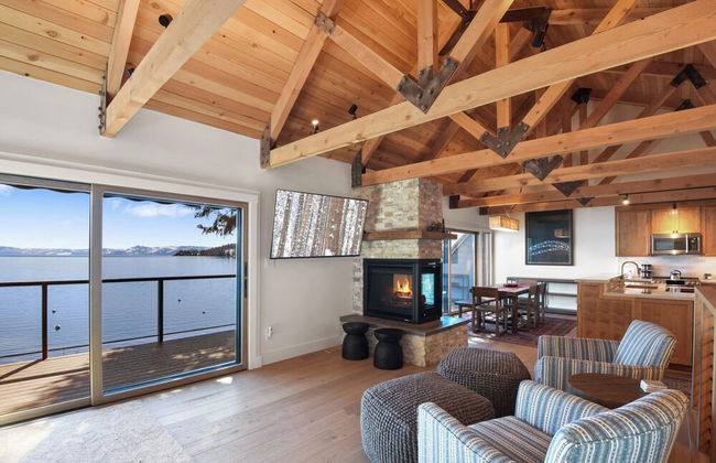 Soak in Luxury Lake Views of Tahoe From Deck - Foto 36