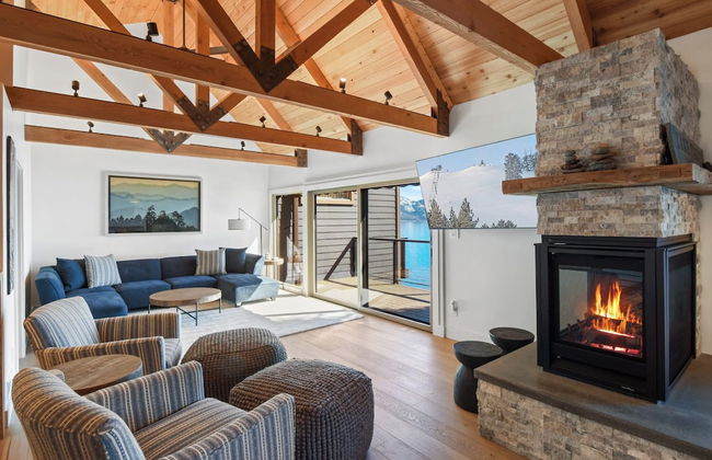 Soak in Luxury Lake Views of Tahoe From Deck - Foto 14