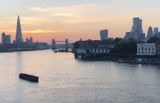 Photo 1 - Riverside Penthouse Apartment