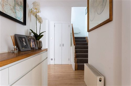 Photo 41 - Fantastic 5 Bed House in Kensington Near Museums