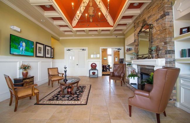 Victoria Villa 4 Bedroom - Photo 2