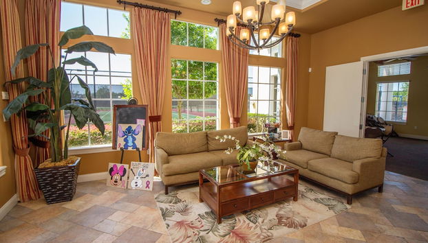 Lobby lounge