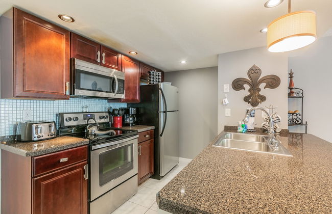Near Theme Parks! Potter's Castle! Gorgeous, 3 BR's, Sleeps 8, Pool! - Foto 6