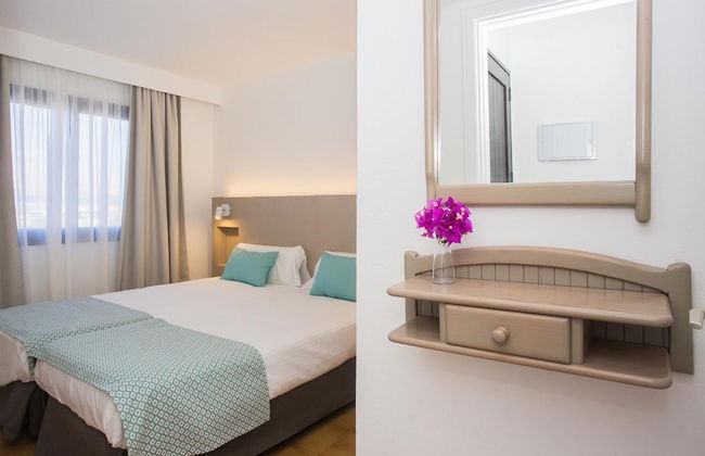 Apartamentos Los Tulipanes - Foto 18