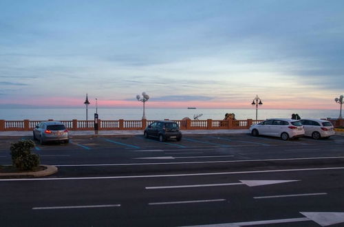 Photo 21 - Benalmadena Front Beach Apartment